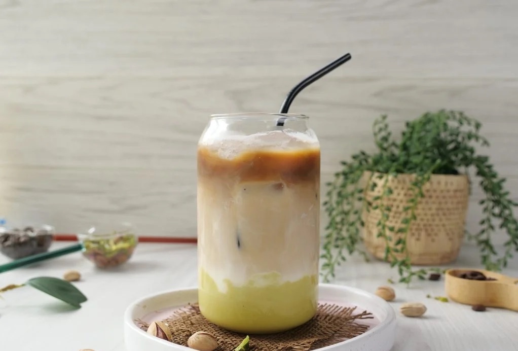 Pistachio Vanilla Iced Latte
