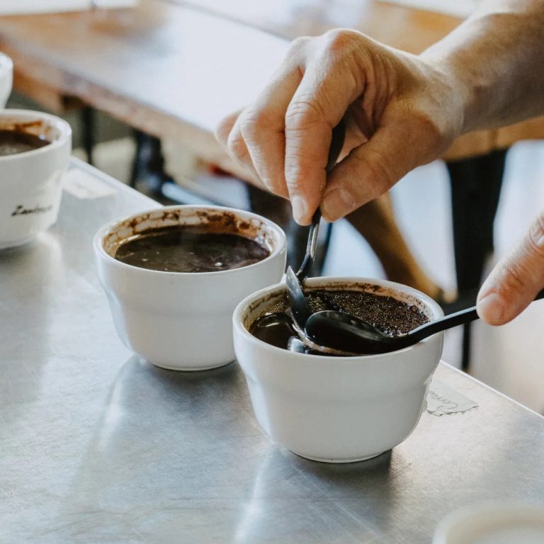 Cupping Nedir? Kahve Tadım Sanatını Keşfedin