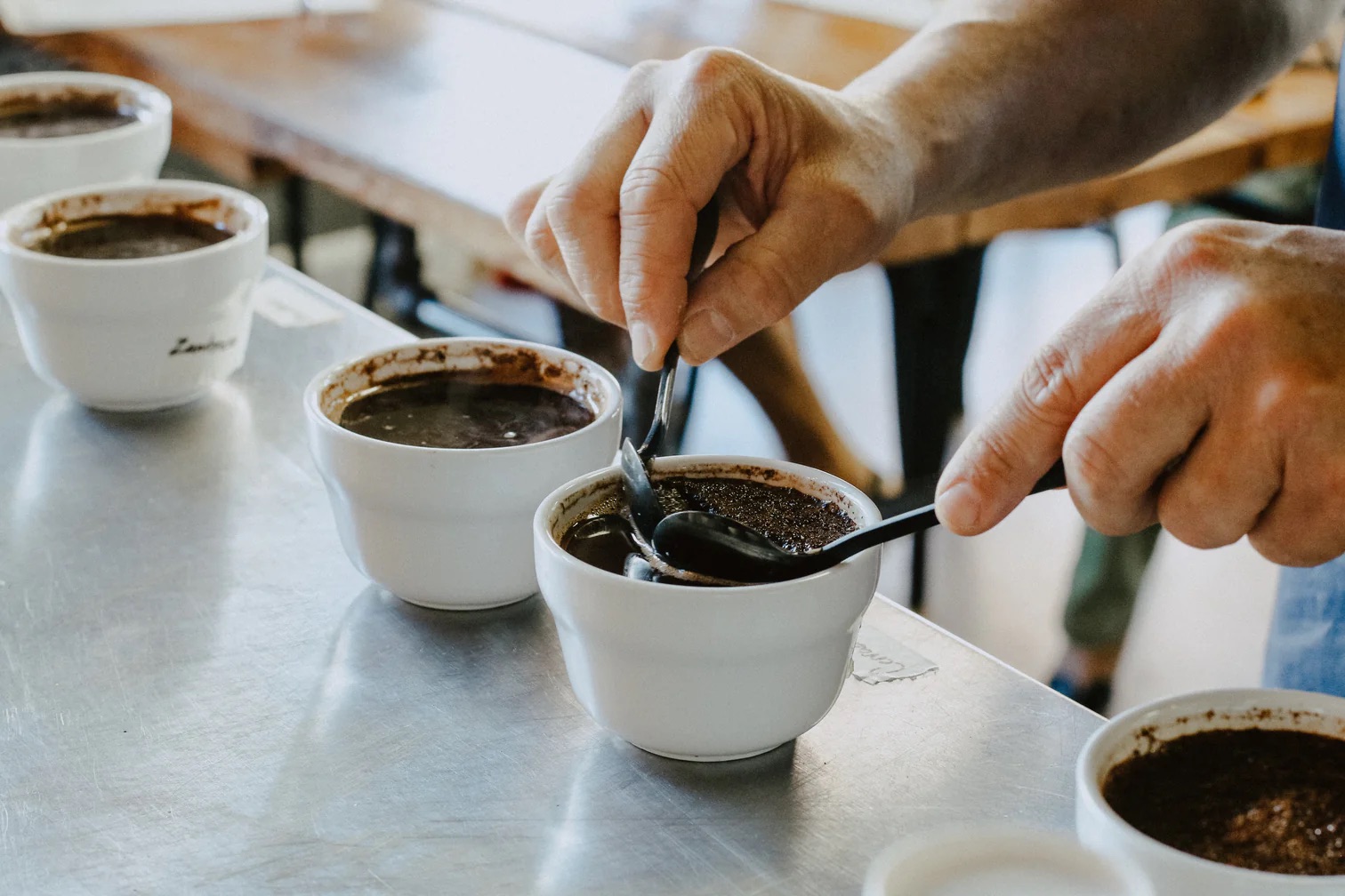 Cupping Nedir? Kahve Tadım Sanatını Keşfedin