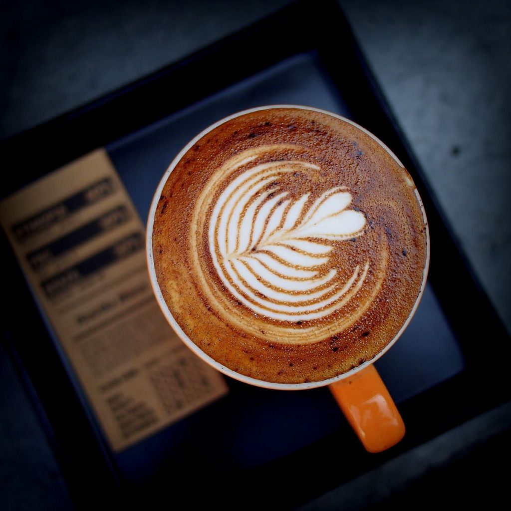 Lale Latte Art Deseni Nasıl Yapılır?